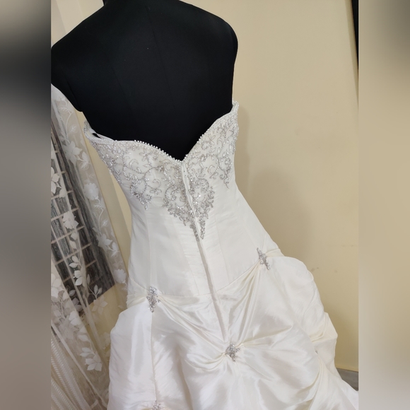 Ball gown - Picture 4 of 6